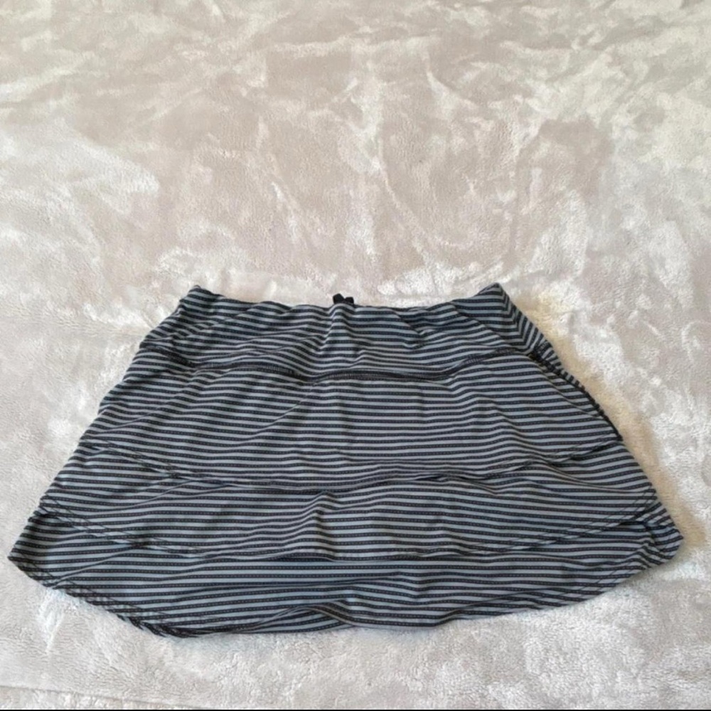 Athleta Black and Gray Striped Women's Skort